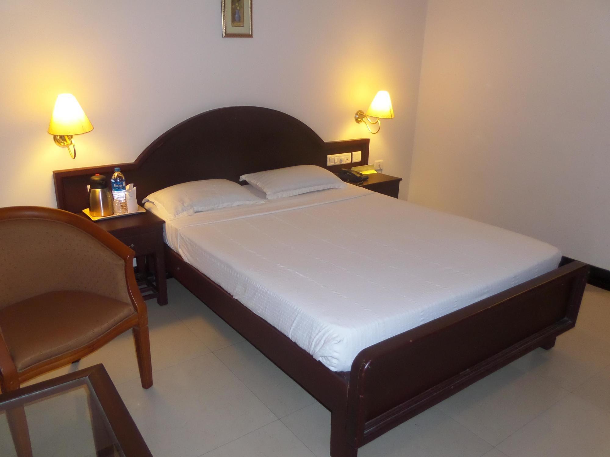 Hotel Elegance Kaladi Екстер'єр фото