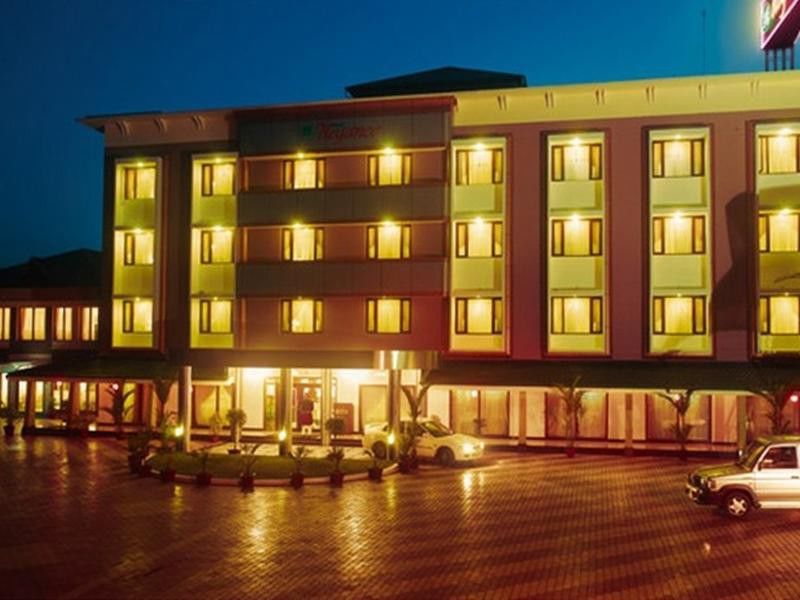 Hotel Elegance Kaladi Екстер'єр фото